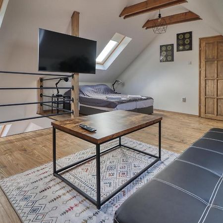Zenloft Apartman Eger Ngoại thất bức ảnh