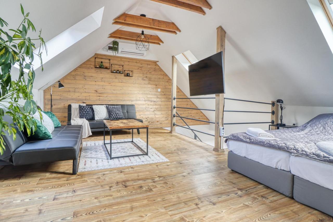 Zenloft Apartman Eger Ngoại thất bức ảnh
